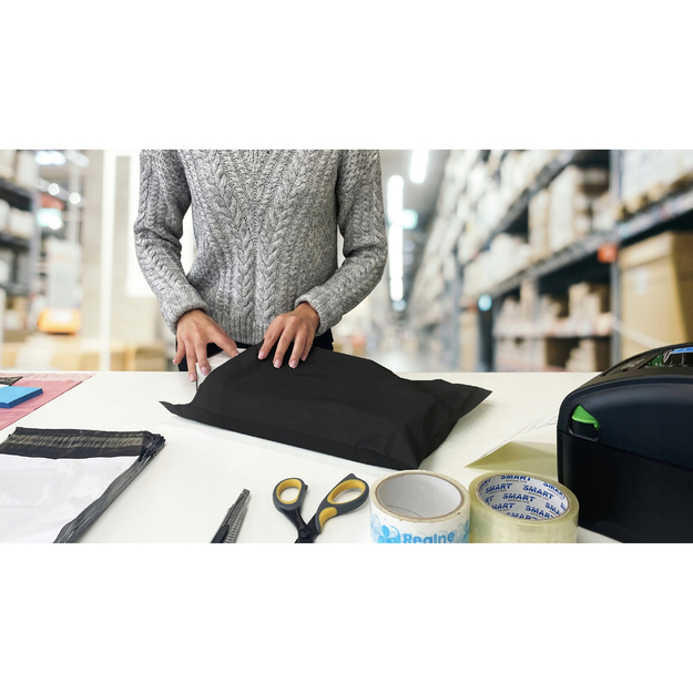 MELNAS KURJERA POLI MAISINĀJUMI B5 190x250 50 gab.