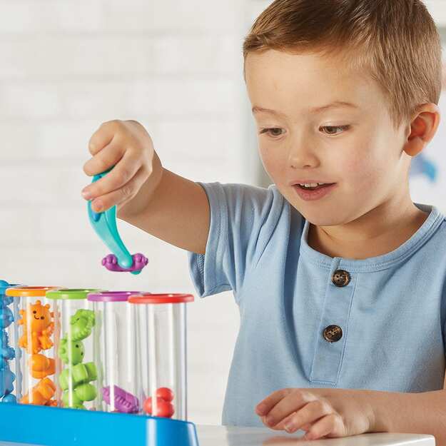 Learning Resources - Silly Science Fine Motor Sorting Set (LSP5542-SCA)