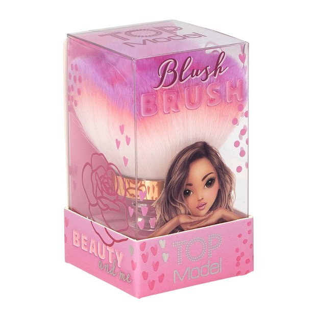 Topmodel - Powder Brush 3