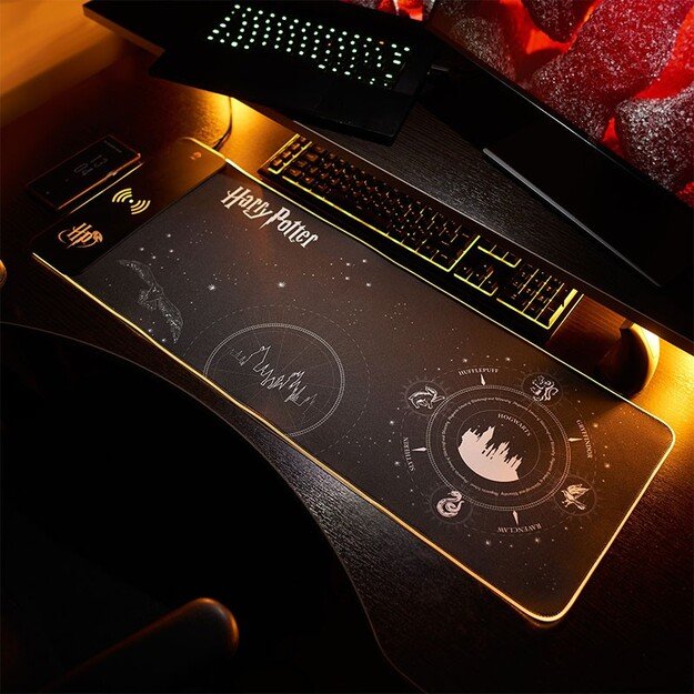 Numskull Harry Potter - Oversize Gaming Mat & Mobile Charger