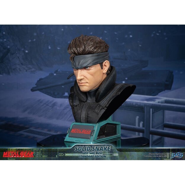 Metal Gear Solid (Solid Snake Life-Size Bust) RESIN Statue 1