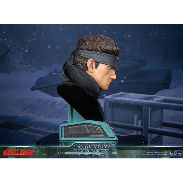 Metal Gear Solid (Solid Snake Life-Size Bust) RESIN Statue 7