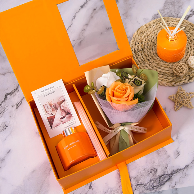 Apelsīnu difuzors ar rožu kociņiem dāvanu komplekts sieviešu dienai