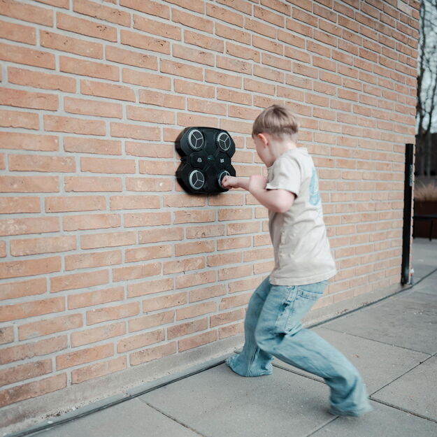 Mumuru - Boxing trainer with music