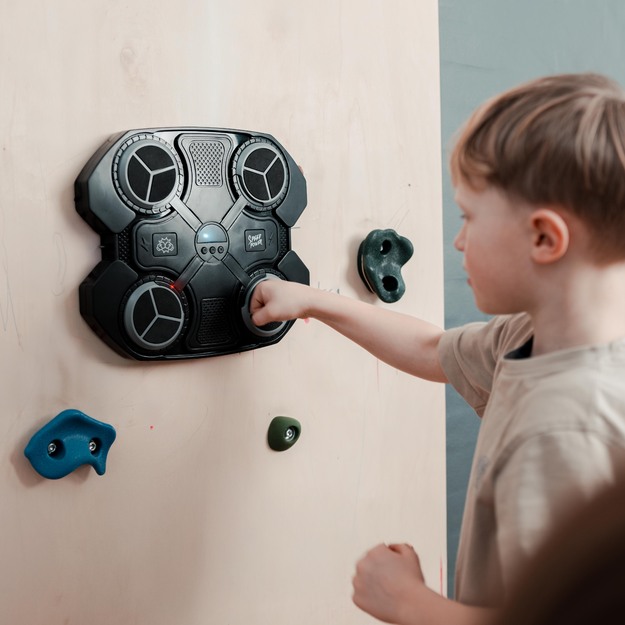 Mumuru - Boxing trainer with music