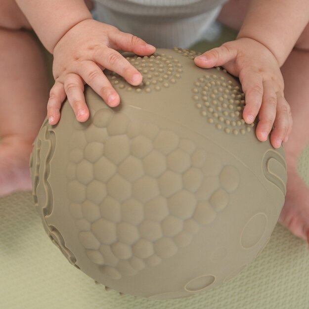 Edushape - Sensory bouncy ball - Beige/Olive with structure - Without air (E705353dbe) 4
