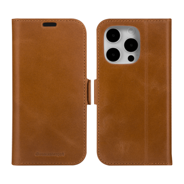 dbramante1928 - Copenhagen Flip Case - iPhone 15 Pro Max - Tan