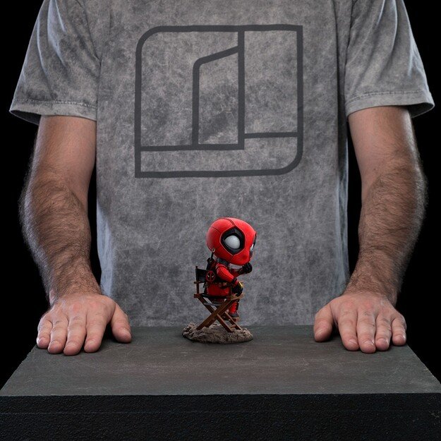 Iron Studios & Minico Deadpool & Wolverine - Deadpool Figure
