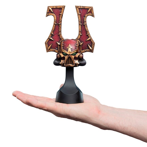 Weta Workshop Warhammer (40K) - Khorne Berzerker Helm Miniature 2