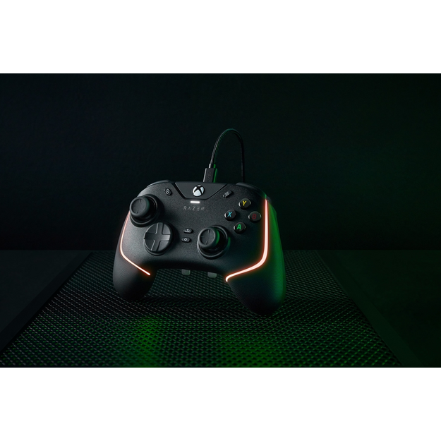 Razer - Wolverine V2 Chroma - Razer Chroma RGB