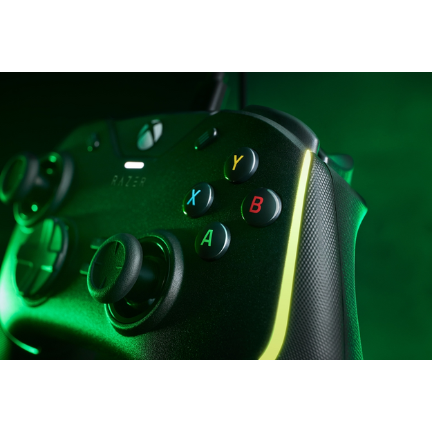 Razer - Wolverine V2 Chroma - Razer Chroma RGB