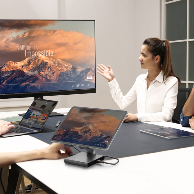 J5create - Multi-Angle Stand With Docking Station For Ipad Pro