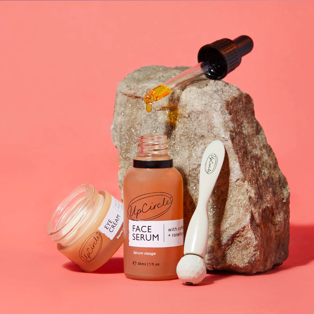 UpCircle - Soothing Eyeroller