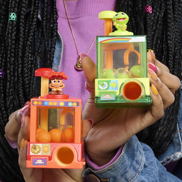 Disney Doorables - Whatcha Gotcha Claw Machine Asst. - (101-50052)