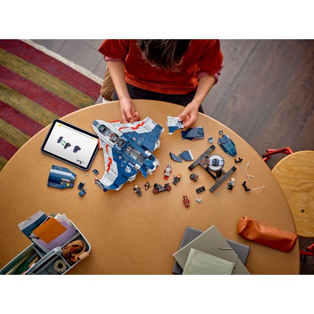 LEGO - Super Heroes - Avengers: Age of Ultron Quinjet (76325)