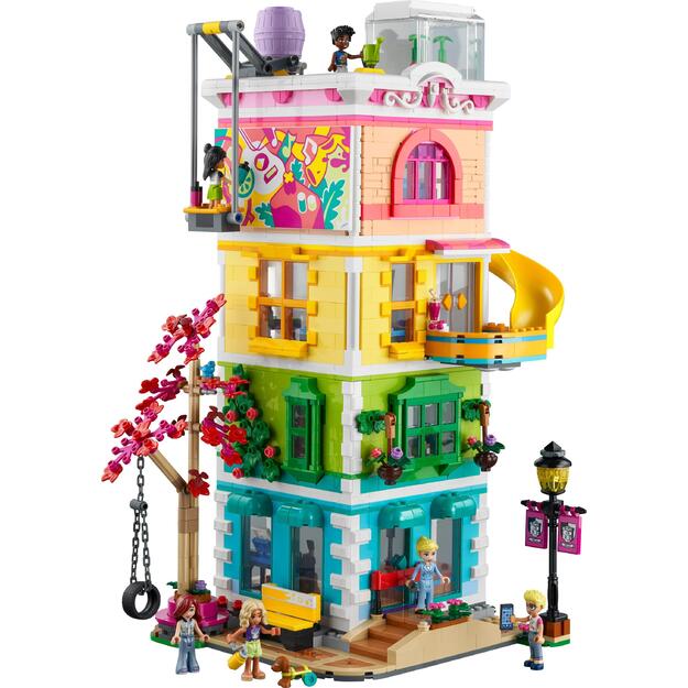 LEGO Friends - Heartlake City Community Center (41748) 2