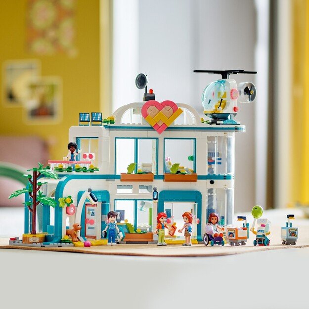 LEGO Friends - Heartlake City Hospital (42621)