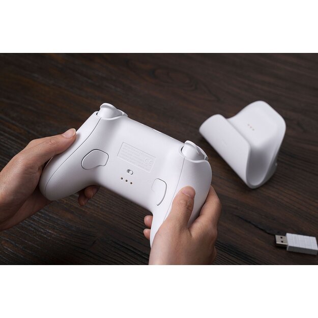 8BitDo Ultimate 2.4G Pad PC Hall Ed/White