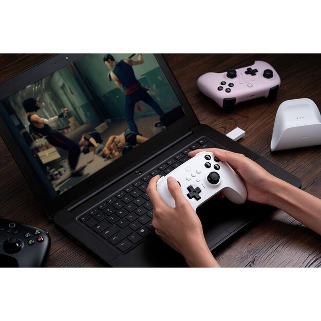 8BitDo Ultimate 2.4G Pad PC Hall Ed/White