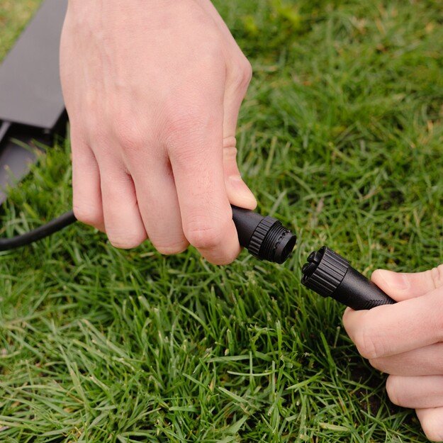 Hombli - Smart Outdoor Pathway Light, Black (single) 3