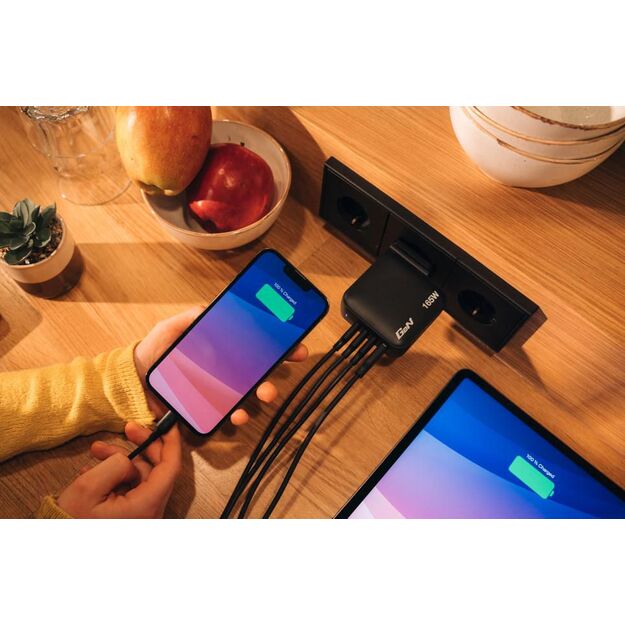 Verbatim - Mini GaN Charger 165W 4 Port US plug with EU and UK adaptors