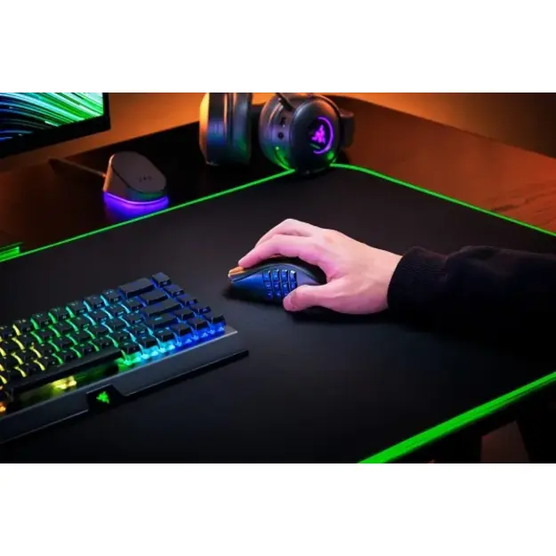 Razer - Naga V2 Pro – Modular Wireless Gaming Mouse with Swappable Side Panels
