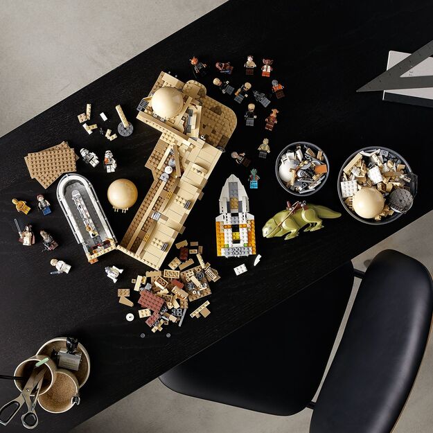 LEGO - Star Wars TM - Mos Eisley Cantina™ (75290)