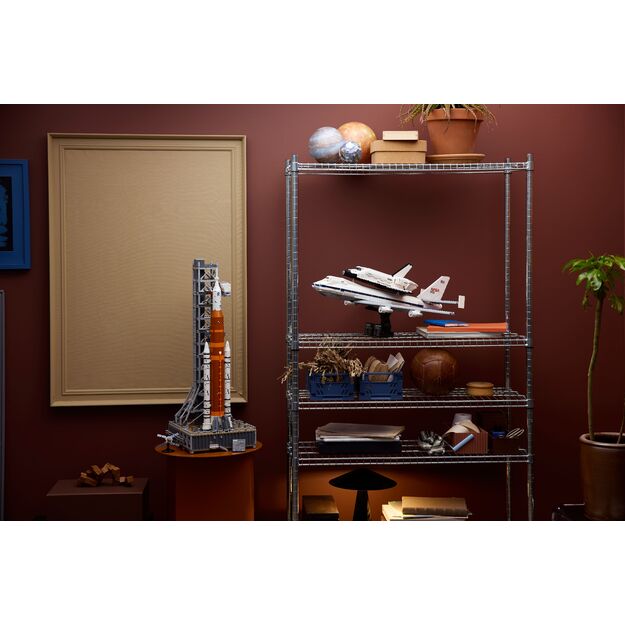 LEGO - Icons - Shuttle Carrier Aircraft (10360).