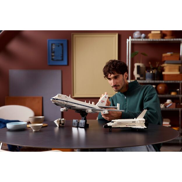 LEGO - Icons - Shuttle Carrier Aircraft (10360).