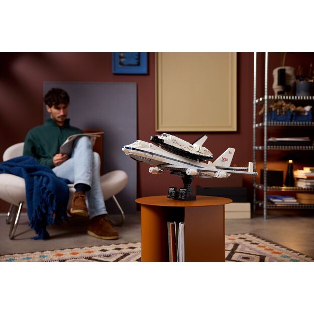 LEGO - Icons - Shuttle Carrier Aircraft (10360).