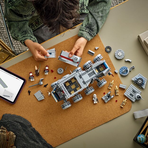 LEGO Star Wars - Republic Juggernaut (75413)