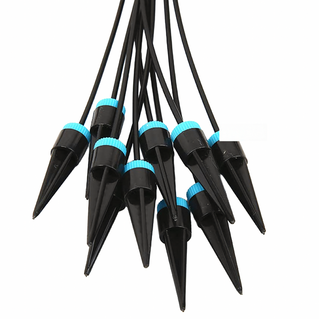 Automatinė lašelinė laistymo sistema sodo augalams ir žolėms