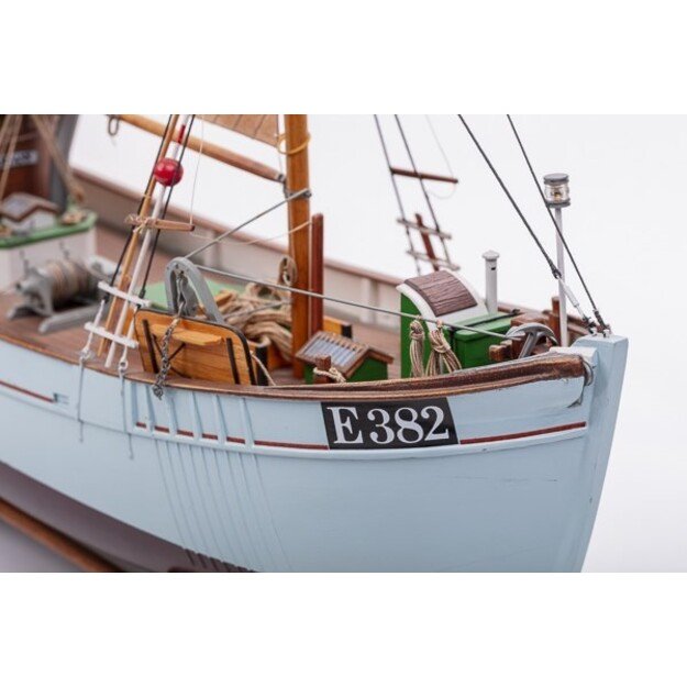 Billing Boats - Mary Ann 1:33 Wooden Hull - (428328)