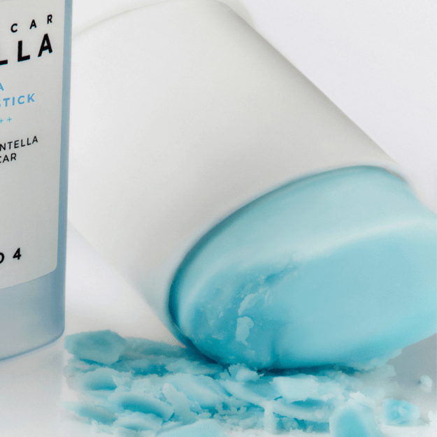 SKIN1004 - Madagascar Centella Hyalu-Cica Silky-Fit Sun Stick - SPF50+ PA++++ - 7 g