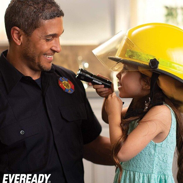 Energizer - Eveready Tactical Light LEd 300 Lumens