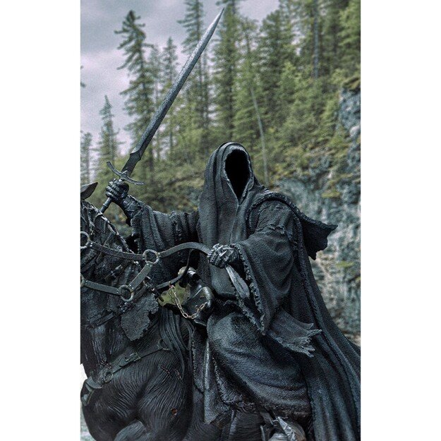 The Lord of the Rings - Nazgul on Horse Deluxe Statue Scale 1/10