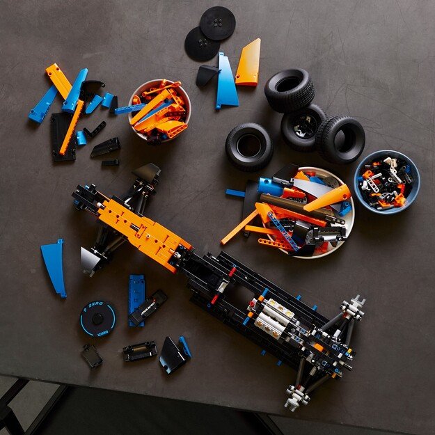 LEGO Technic - McLaren Formula 1 Race Car (42141)