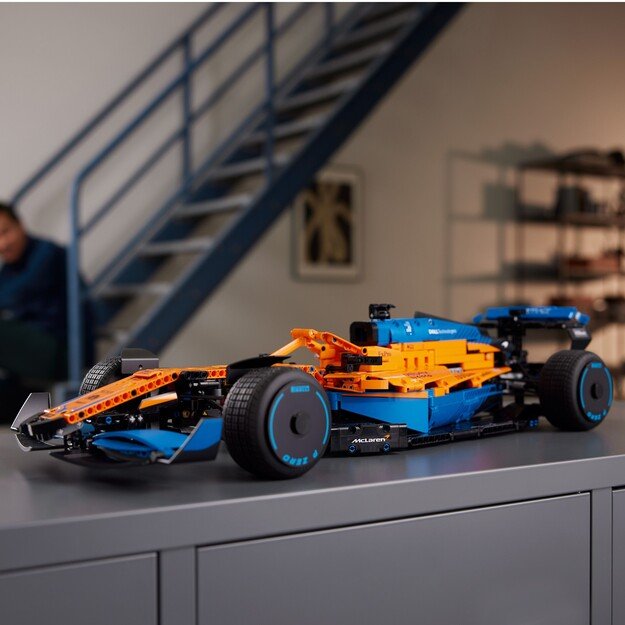LEGO Technic - McLaren Formula 1 Race Car (42141)