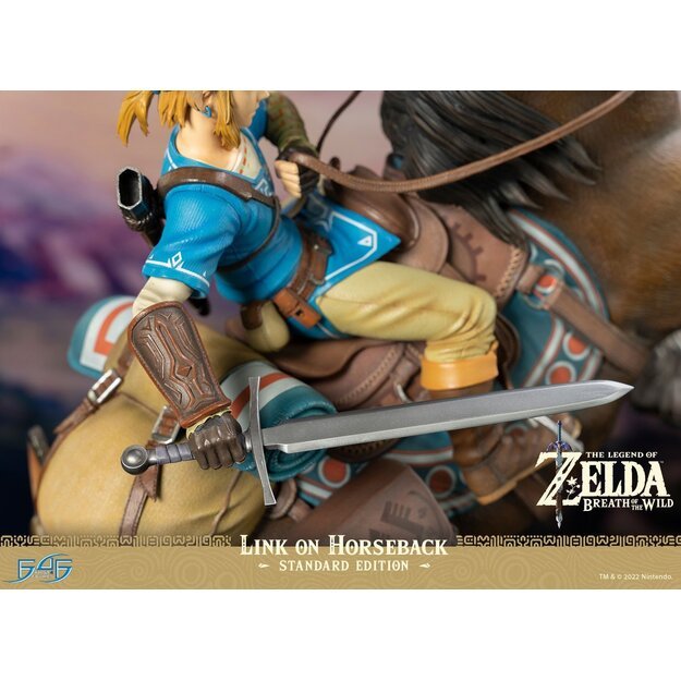 First4Figures - The Legend Of Zelda: Breath Of The Wild (Link On Horseback) RESIN Statue /Figures 2