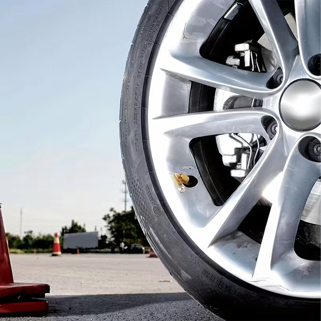 Pagarinātāja adapteris AV/AV automašīnu un velosipēdu riepu piepūšanai 90