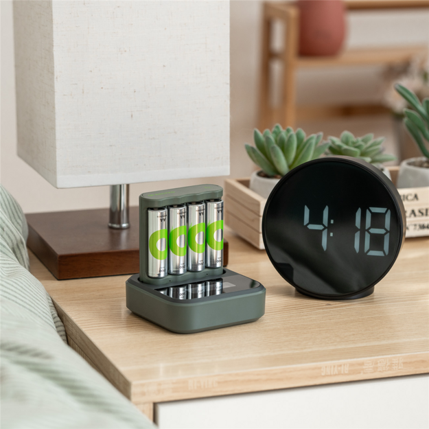 GP - ReCyko Everyday Battery Charger, B441 (USB) + Dock D451, incl. 4 x AA 2100 mAh Batteries