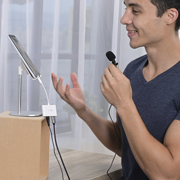 J5create - USB-C To 3.5mm Audio Adapter With Power Delivery