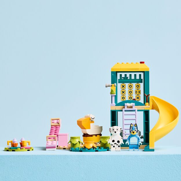 LEGO - Bluey - Playground Fun with Bluey and Chloe (11201)