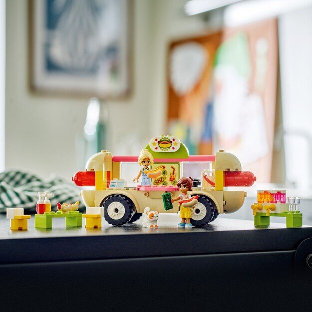 LEGO Friends - Hot Dog Food Truck (42633)