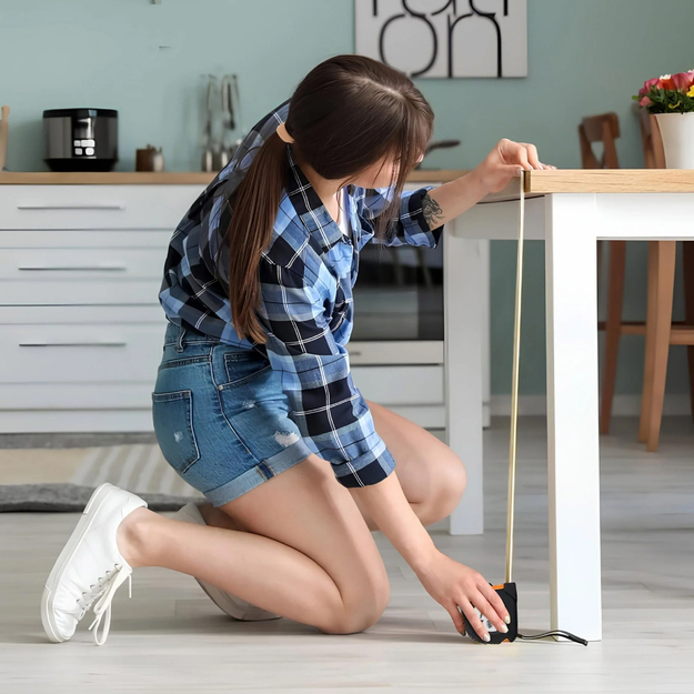 Rullējamā tērauda mērlente 7,5 m x 25 mm ar fiksatoru