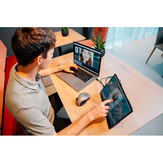 Verbatim - Portable 13.3 WUXGA Touch Monitor ALU with Wireless Power Supply incl. Power Bank 5000mAh