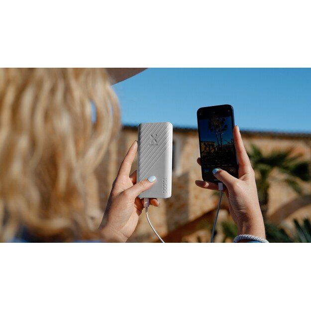 Xtorm - 15W FastCharge Go2 Powerbank 10.000 - Ash White