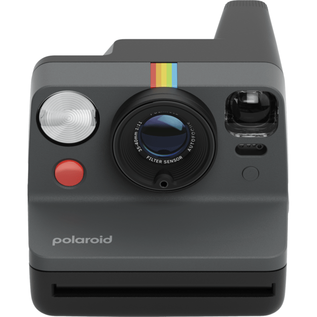 Polaroid - Now Gen 3 Black - Bundle with Color Film (8 photos)