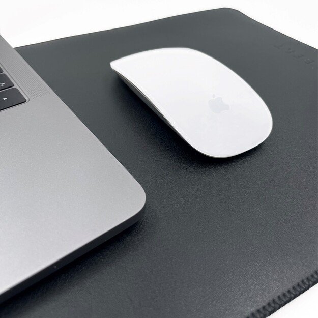 Philbert - Ultra Slim Sleeve - Black - MacBook 14”/15” - 2019-2023