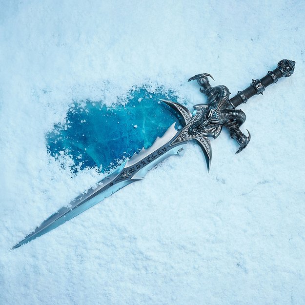 World of Warcraft - Frostmourne Sword Replica Scale 1/1 12